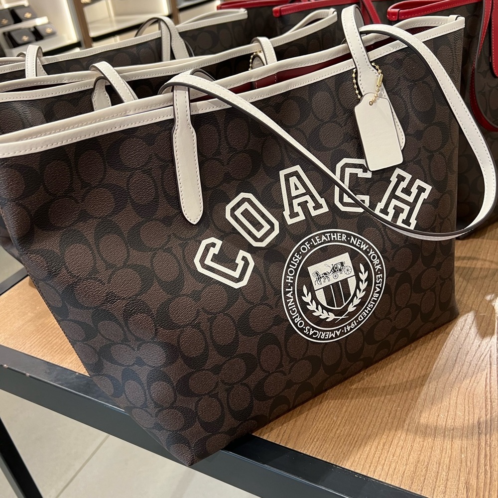 Coach tote
